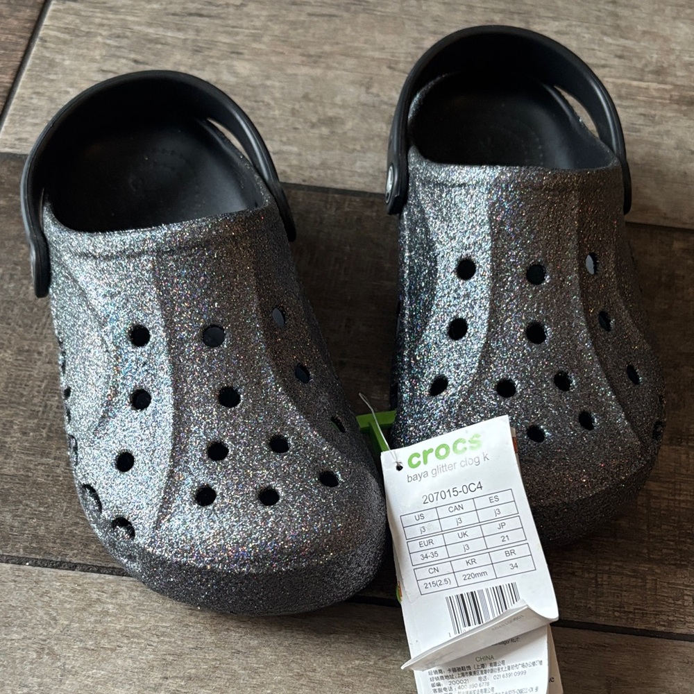 CROCS Kids Glitter Clogs in Silver